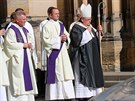 Kardinál Dominik Duka na záduní mi za Karla Gotta v chrámu sv. Víta na...