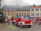 Po��r vypukl v dom�, kter� pat�� m�stu Dv�r Kr�lov� (26. 11. 2019).