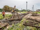 Stavbai vymuj koleje u ndra v Jaromi (26. 8. 2019).