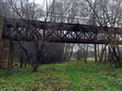 Ocelový most pes Mladotický potok GPS: 49.9917297N, 13.3733950E