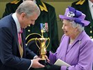 Princ Andrew a královna Albta II. (Ascot, 20. ervna 2013)
