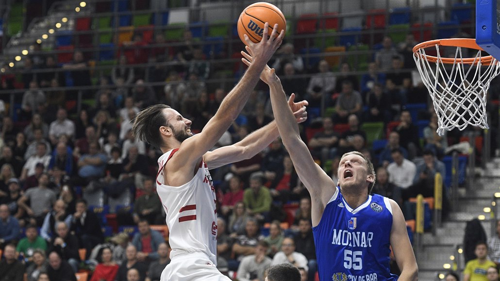 Hruban pálil a Nymburk přehrál Bar, v Lize mistrů drží druhé místo