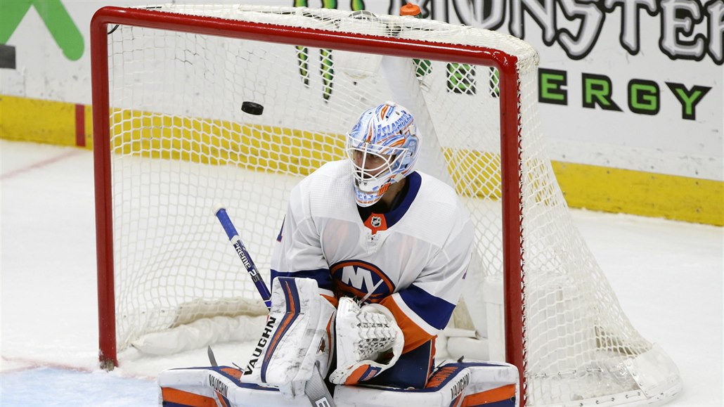 N�mecký gólman Thomas Greiss u� dres Islanders nenavlékne. Od p�í�tí sezony má v Detroitu vést obrození Red Wings.