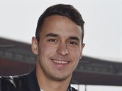Chorvatsk� fotbalista Marko Alvir u� pat�� Slavii