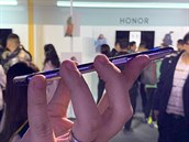 Honor V30