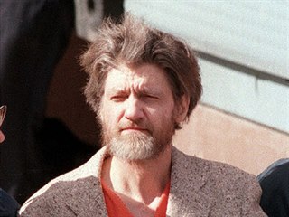 Vynikající matematik Ted Kaczynski alias Unabomber zabil tři lidi a desítky...