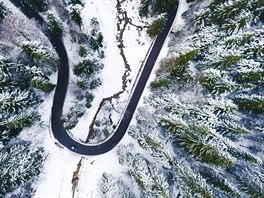 Italský fotograf @thecrowface pořídil tento snímek s pomocí dronu při zimním...