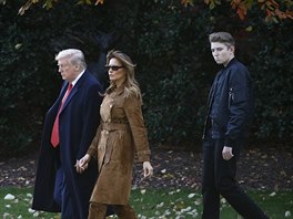 Prezident Donald Trump, Melania Trumpová a jejich syn Barron Trump (Washington,...