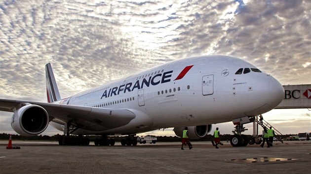 Airbus A380 v barvch leteck spolenosti Air France