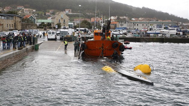 panlsk policie zadrela ponorku, kter vezla z Kolumbie pes ti tuny kokainu. V Evrop bylo takov plavidlo zadreno poprv. (25. listopadu 2019)