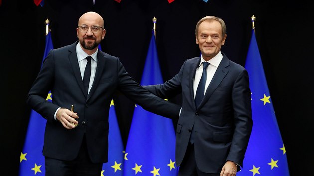 Pedseda Evropsk rady Donald Tusk se v Bruselu setkal se svm nstupcem ve veden vrcholn unijn instituce, bvalm belgickm premirem Charlesem Michelem. (29. listopadu 2019)