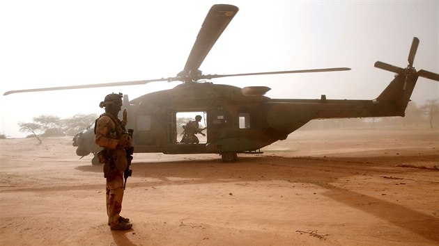 Francouzsk vojk na stri bhem operace Barkhane v Mali (29. ervence 2019)