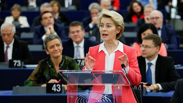 Nov pedsedkyn Evropsk komise Ursula von der Leyenov promluvila mimo jin o dleitosti boje s klimatickmi zmnami. (27. listopadu 2019)