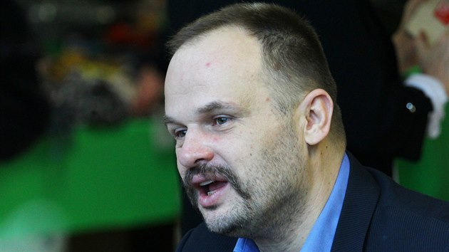 Novoměstský starosta Michal Šmarda čelil během listopadu kvůli svému kníru mnoha narážkám.