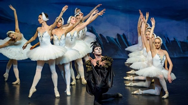 Royal Moscow Ballet - Labut jezero