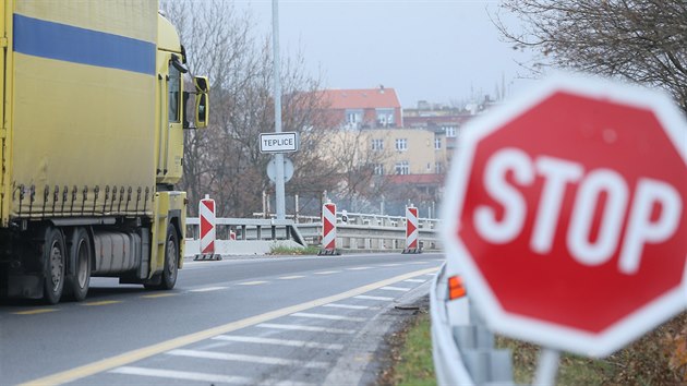 Na dvojici most, je jsou soust prtahu Teplicemi, je u dnes omezen provoz.