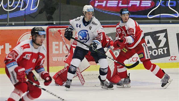 Plzesk Jakub Pour clon ped olomouckm brankem Janem Lukem.