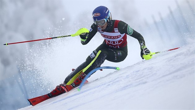Mikaela Shiffrinov ve slalomu v Levi.