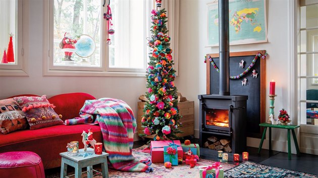 Interi�r vyzdoben� podle trendu Santa kolem sv�ta