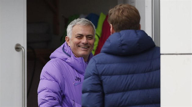 Jos Mourinho ped zatkem trninku.