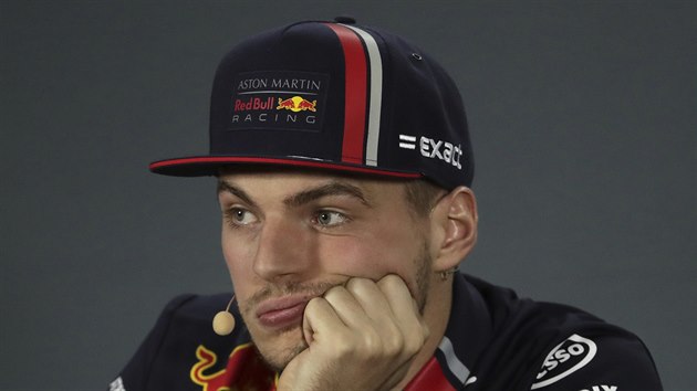 Max Verstappen z Red Bullu na tiskov konferenci