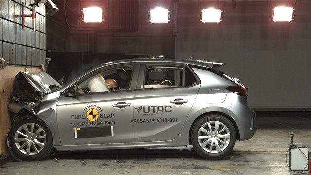 Opel Corsa v crashtestu Euro NCAP