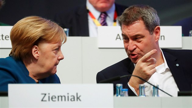 Nmeck kanclka Angela Merkelov a bavorsk premir a pedseda Kesanskosociln unie (CSU) Markus Sder na sjezdu kesanskch demokrat v Lipsku. (23. listopadu 2019)