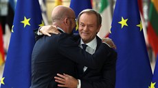 Pedseda Evropské rady Donald Tusk se v Bruselu setkal se svým nástupcem ve...