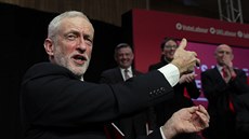 Lídr britských labourist� Jeremy Corbyn p�edstavil volební program. (21....