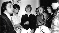 Petr Kotvald (druhý zleva) a Petr Sepéši (uprostřed) byli po Mladé písni...