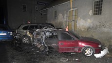 V�z �ízený osmnáctiletým, opilým �idi�em narazil v Hranicích do p�ti aut. Zkrat...