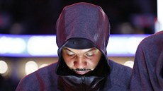 Carmelo Anthony z Portlandu �eká na za�átek utkání.