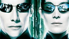 Keanu Reeves a Carrie-Anne Mossová ve filmu Matrix Reloaded (2003)