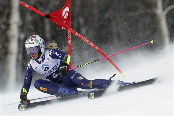 Italka Marta Bassinová zvládla nejrychleji první kolo obího slalomu v...