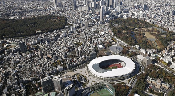 Probhne letos na tokijském olympijském stadionu zahájení her v plánovaném termínu? Obyvatelé Japonska jsou ve velké vtin proti.