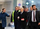 Britský premiér Boris Johnson se piel podívat na místo útoku na London Bridge...