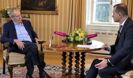 Prezident Milo Zeman (vlevo) s moderátorem Jaromírem Soukupem v poadu TV...