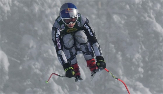 Ester Ledecká na trati superobího slalomu v Lake Louise.