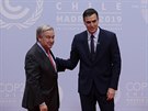 Generální tajemník OSN Antonio Guterres (vlevo) a panlský premiér Pedro...