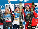Skiatlon v Lillehammeru ovládla Norka Therese Johaugová (uprosted), druhá...