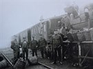 Vlakov a strojn eta v roce 1925 na ndra v Ledi nad Szavou. Proutn...