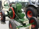 Národní zemdlské muzeum, traktor Svoboda DK 12 v praské expozici Jede traktor