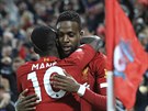 Fotbalisté Liverpoolu Divock Origi a Sadio Mané se radují ze vsteleného gólu v...