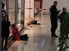 Konflikt v pražském obchodním centru na Floře skončil pobodáním. (5. prosince...