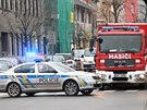 V ámalov ulici v Brn-idenicích nali policisté v byt mrtvého mue a velké...