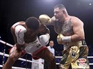 Andy Ruiz (vpravo) v zápase s Anthonym Joshuou.