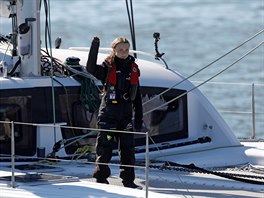 Aktivistka Greta Thunbergov po ttdenn plavb pes Atlantik dorazila do...
