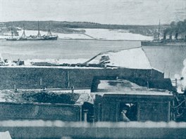 Dobový snímek ásti kanadského pístavu Halifax, kde sráka dvou lodí vyvolala...