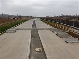 Pohled na nynější konec dálnice D1 u přerovské místní části Předmostí. Kdy se...