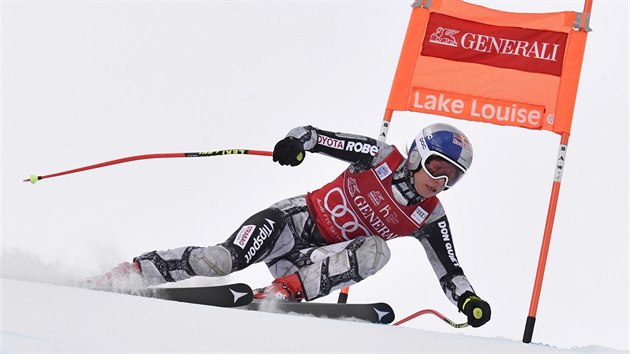 DRUH SJEZD. Ester Ledeck projd trat druhho sjezdu v Lake Louise.